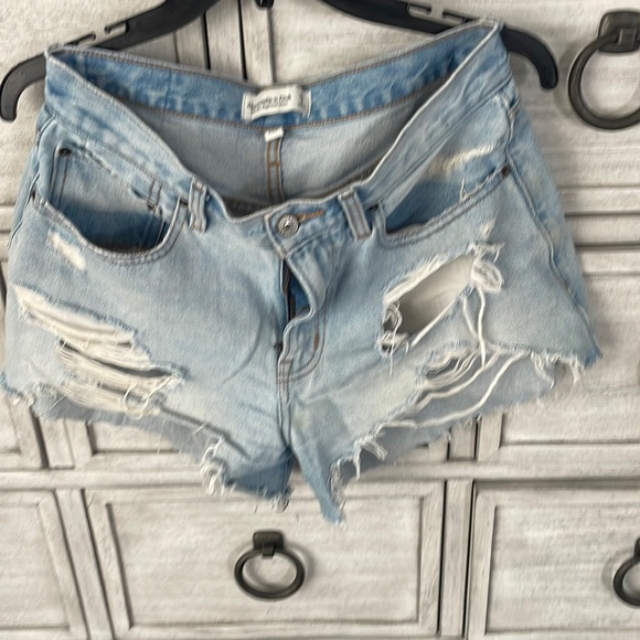 Abercrombie and Fitch Denim Shorts 6/28 - Picture 1 of 2